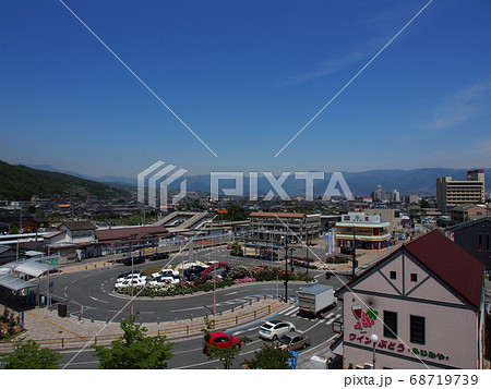 山梨県笛吹市、石和温泉駅の旧駅舎(2013年当時) 山梨県笛吹市、石和温泉駅の旧駅舎(2013年当時) 68719739