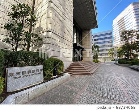 元旦の東京証券取引所　2020年撮影 68724068