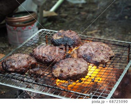 炭火ハンバーグ 68725090