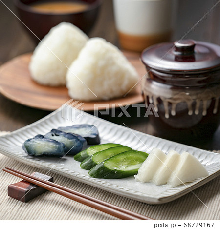 漬物とおにぎり 漬物とおにぎり 68729167