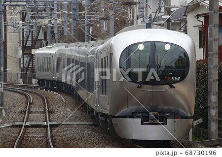 西武池袋線：特急ちちぶ（001系電車） 68730196