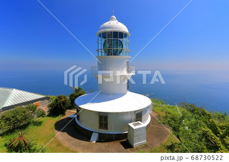 【高知県】晴天下の室戸岬灯台　 68730522