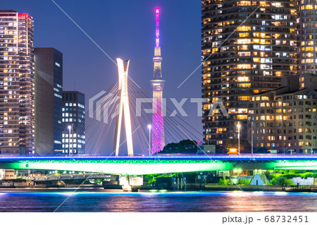 《東京都》中央区ベイエリアの夜景・スカイツリー 68732451