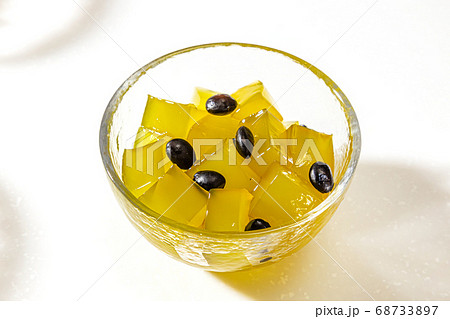 みつ豆　かんてん　　 Japanese style sweets or desserts 68733897
