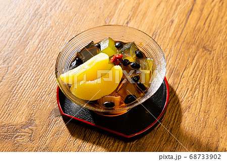 みつ豆　かんてん　　 Japanese style sweets or desserts 68733902