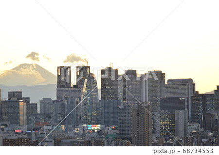 文京シビックから見た富士山と新宿副都心の夕景 文京シビックから見た富士山と新宿副都心の夕景 68734553