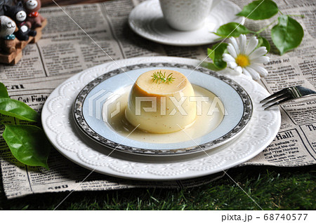 デザート スウィーツ お菓子 68740577