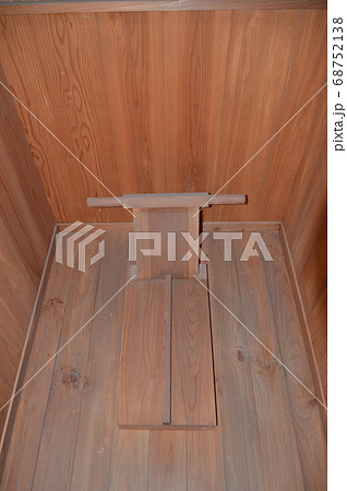 和式便所（能見邸 北台武家屋敷群･杵築城 城下／大分県杵築市杵築） 68752138