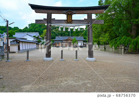 多坐弥志理都比古神社　二の鳥居　奈良 68756370
