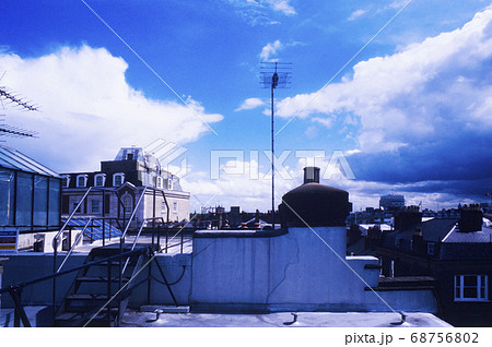 ルーフトップ・コンサート~アップル屋上 68756802