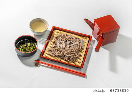 日本そば　Japanese noodles(soba buckwheat noodle) 68758850