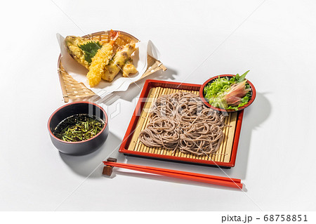 日本そば　Japanese noodles(soba buckwheat noodle) 68758851