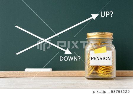 年金のアップ・ダウンのイメージ 年金のアップ・ダウンのイメージ 68763529