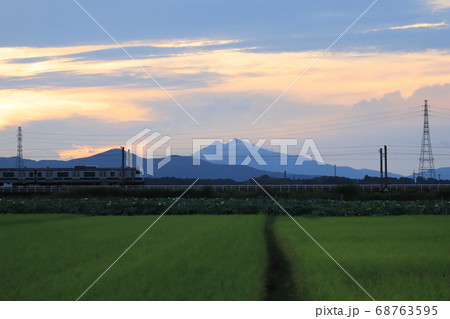 JR常磐線、高浜駅付近 68763595