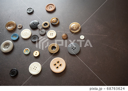 色々なボタン 68763624