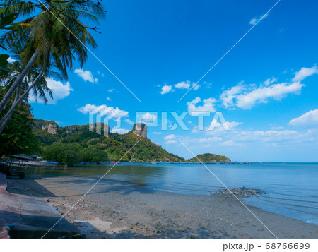 East Railay Beach Krabi, Thailand at low tide East Railay Beach Krabi, Thailand at low tide 68766699