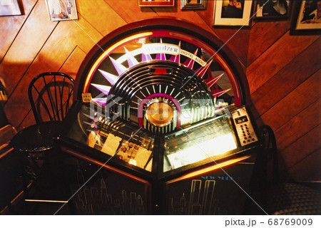 ジュークボックス 68769009