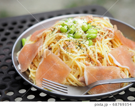 アウトドアで作るパスタ料理 68769354