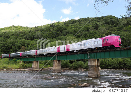 キハ261系5000代はまなす編成の写真素材