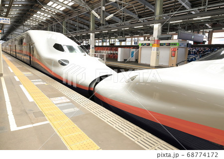 上越新幹線、新潟駅 68774172