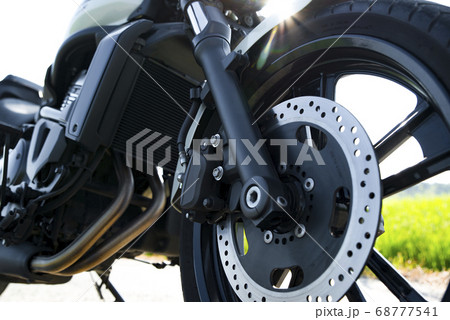 モーターサイクル　ミドルクルーザーのアップ　千葉県 68777541