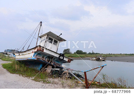 漁船 群山市 夕方 68777966