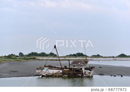 漁船 群山市 夕方 68777972