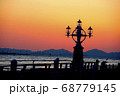 波止場からの夕焼け 68779145