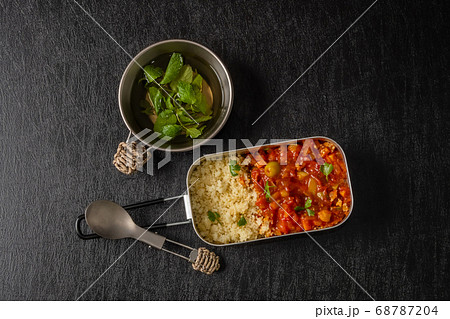 北アフリカ料理 ひよこ豆とクスクス  Boiled chickpeas with couscous  68787204