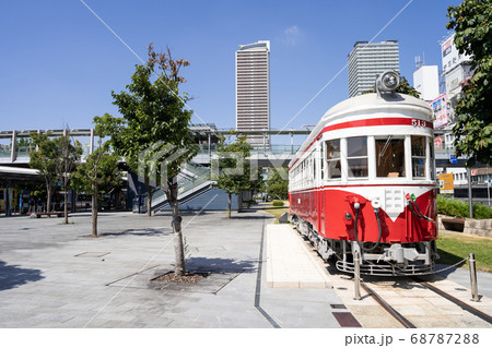 岐阜駅 北口駅前広場 名鉄モ510形（丸窓電車）モ513号の展示 68787288