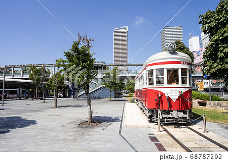 岐阜駅 北口駅前広場 名鉄モ510形（丸窓電車）モ513号の展示 68787292