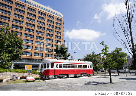 岐阜駅 北口駅前広場 名鉄モ510形（丸窓電車）モ513号の展示 68787555