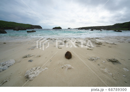 下地島　中の島ビーチ 68789300