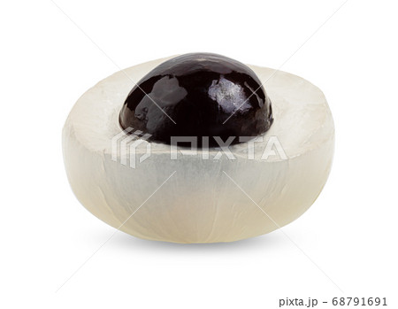 Longan  isolated on white background 68791691
