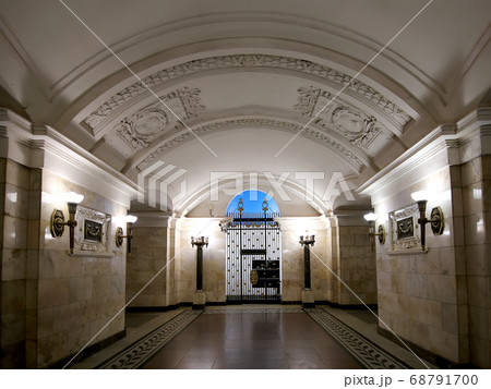 Metro station Oktyabrskaya (Koltsevaya Line) in Moscow, Russia. It was opened on 1 January 1950 Metro station Oktyabrskaya (Koltsevaya Line) in Moscow, Russia. It was opened on 1 January 1950 68791700