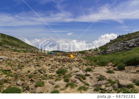 中央アルプス 木曽駒ヶ岳 頂上山荘テント場の写真素材