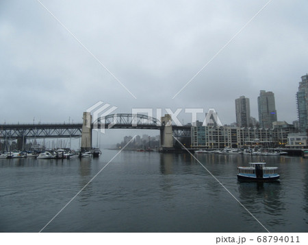 グランビル・アイランド 68794011