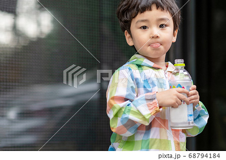 子供 ライフスタイル 男の子 68794184