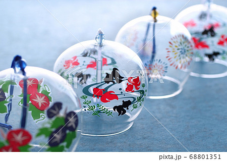 夏を思い出す色々な小物 68801351