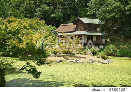 足守藩主大名庭園 近水園 池と亀島と吟風閣 岡山県岡山市北区足守 足守藩主大名庭園 近水園 池と亀島と吟風閣 岡山県岡山市北区足守 68805024