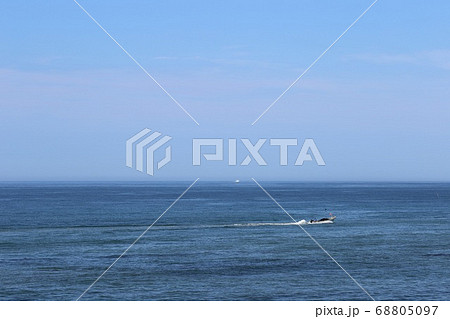 北海道 日高地方 コンブ漁の風景 北海道 日高地方 コンブ漁の風景 68805097