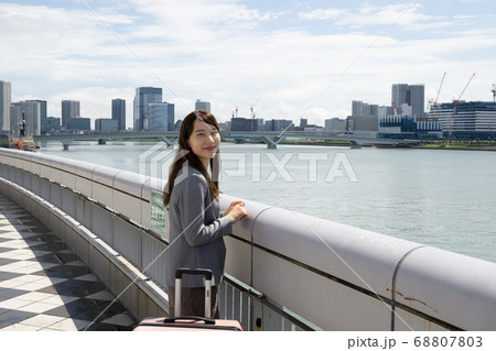 キャリアウーマン　出張 68807803