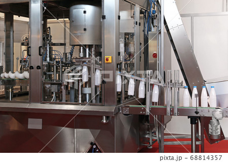 Dairy packaging line Dairy packaging line 68814357
