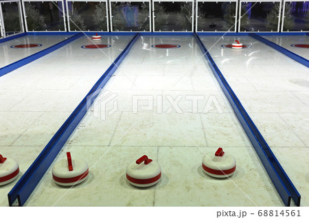 Curling 68814561