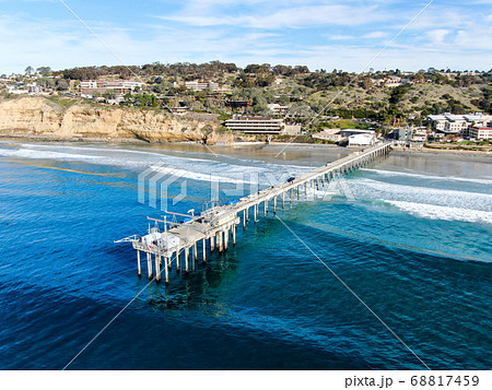 Aerial view of the scripps pier institute of oceanography, La Jolla, San Diego, California, USA. 68817459