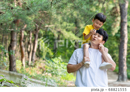 息子 旅行 夏 68821555