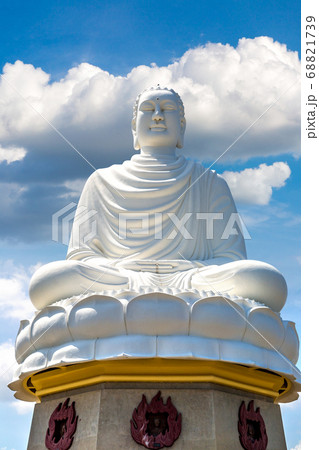 Big Buddha in Nha Trang, Vietnam 68821739