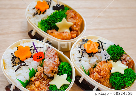 唐揚げ弁当　ハロウィン風 68824559