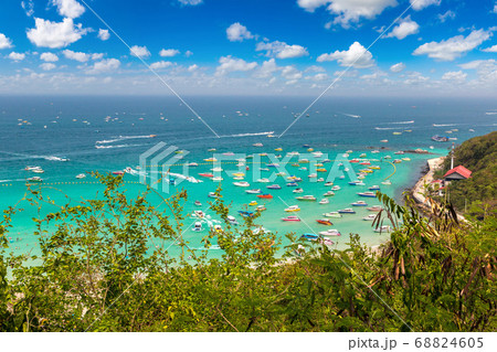 Koh Lan island, Thailand 68824605