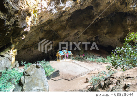 Royal pavilion in Phraya Nakorn cave 68828044